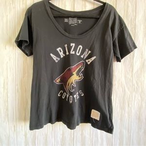 AZ coyotes T shirt